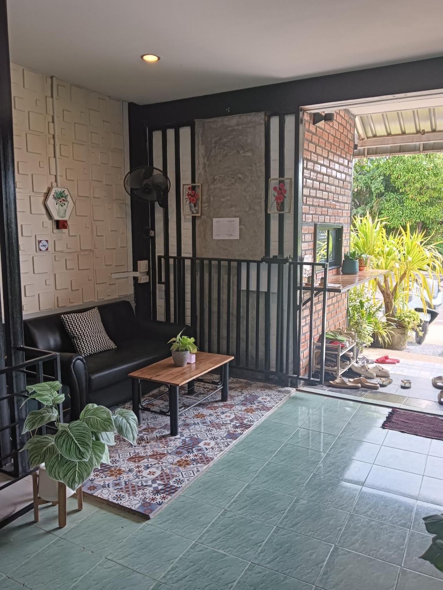 Krabi Nemo House Hostel Ao Nang Exterior photo