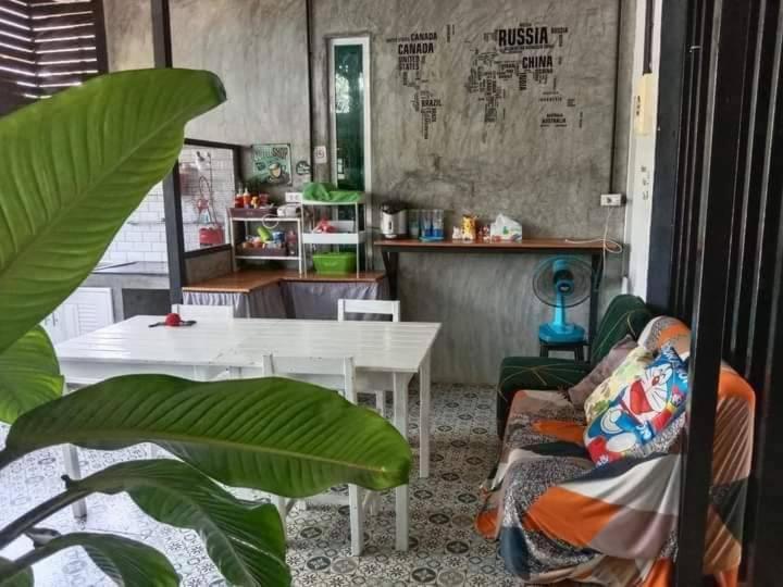 Krabi Nemo House Hostel Ao Nang Exterior photo