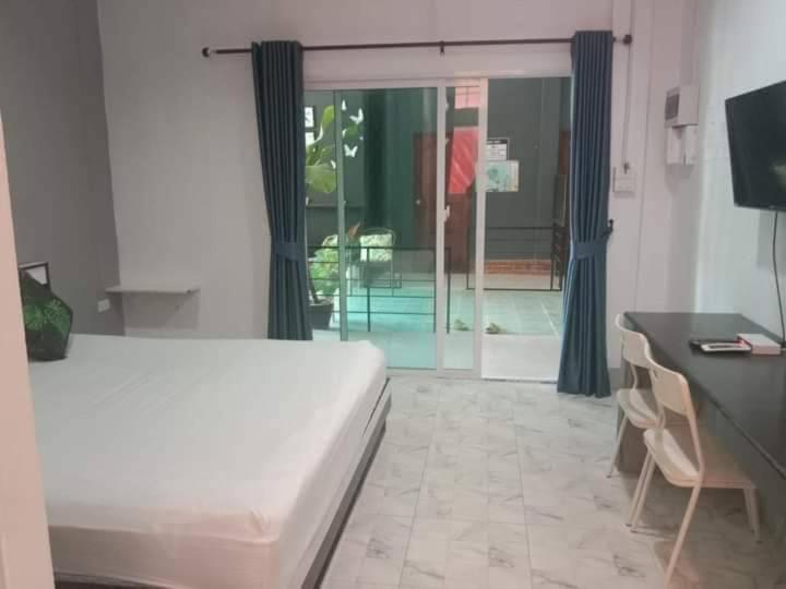 Krabi Nemo House Hostel Ao Nang Exterior photo