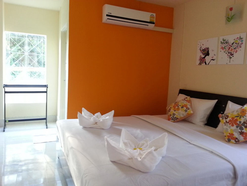Krabi Nemo House Hostel Ao Nang Exterior photo