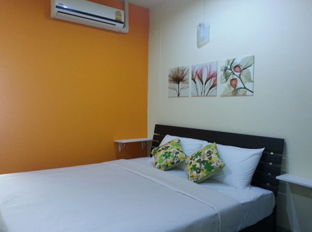 Krabi Nemo House Hostel Ao Nang Exterior photo