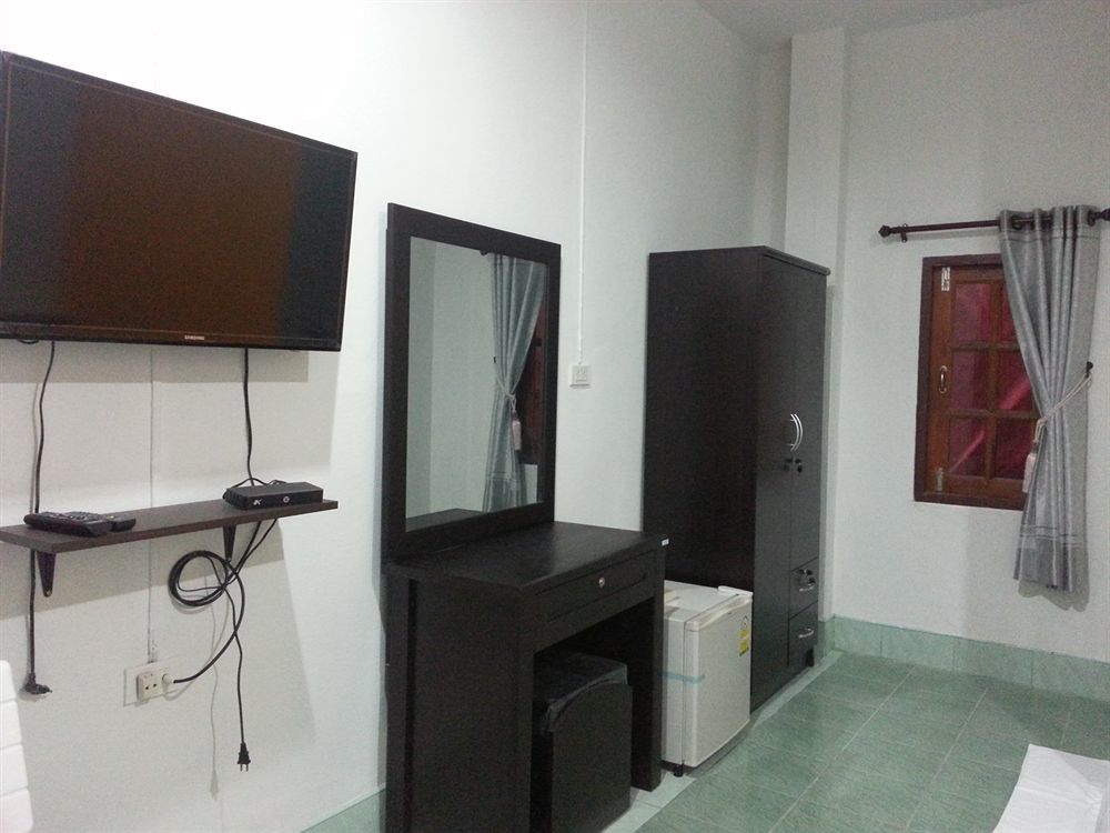 Krabi Nemo House Hostel Ao Nang Exterior photo